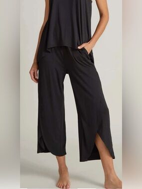 Faceplant black tulip pant size S NWT
